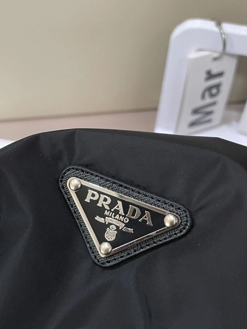 Prada Outwear Sophisticated 168832