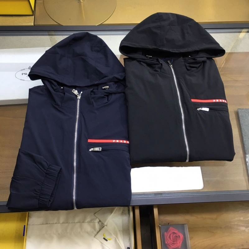 Chic Prada Outwear 168822