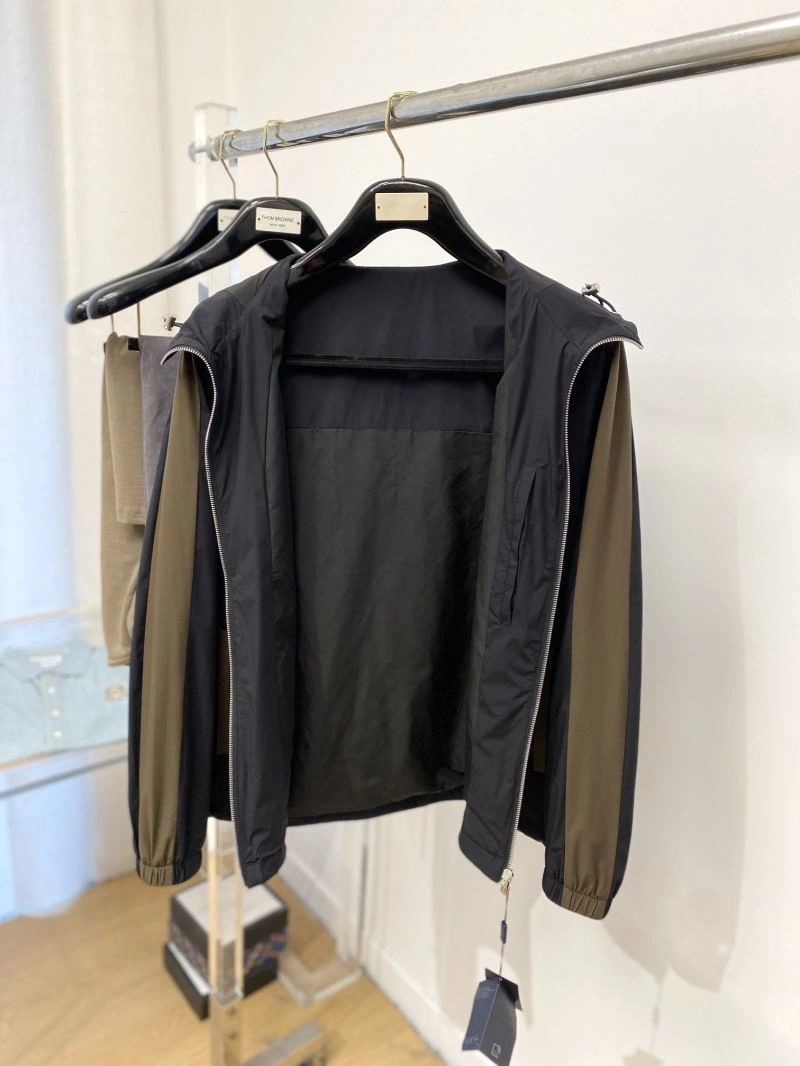 Minimalist Prada Outwear 168855