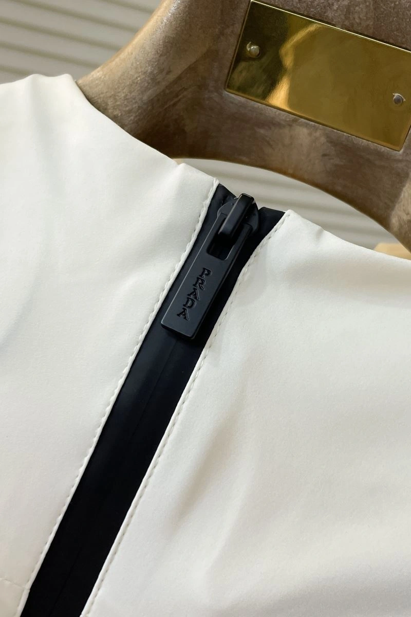 Thermal Prada Outwear 168858