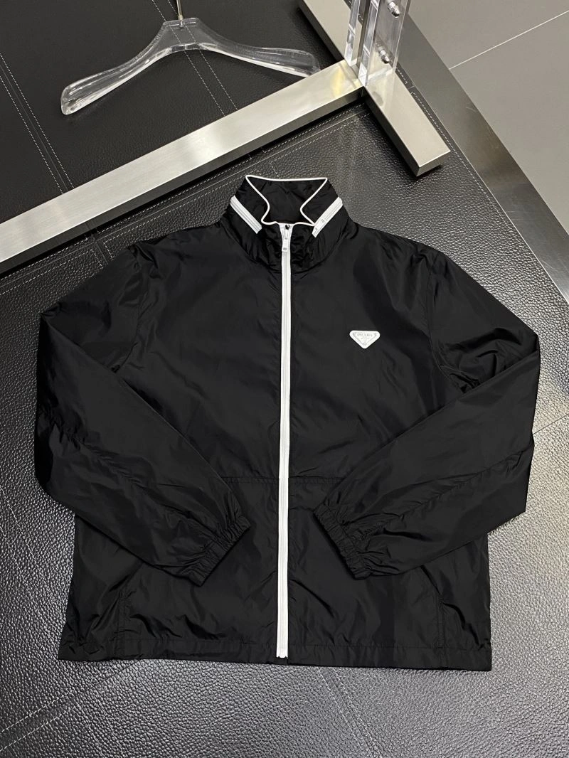 Durable Prada Outwear 168805