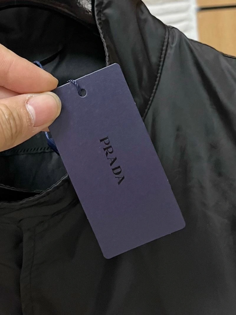 Breathable Prada Outwear 168814