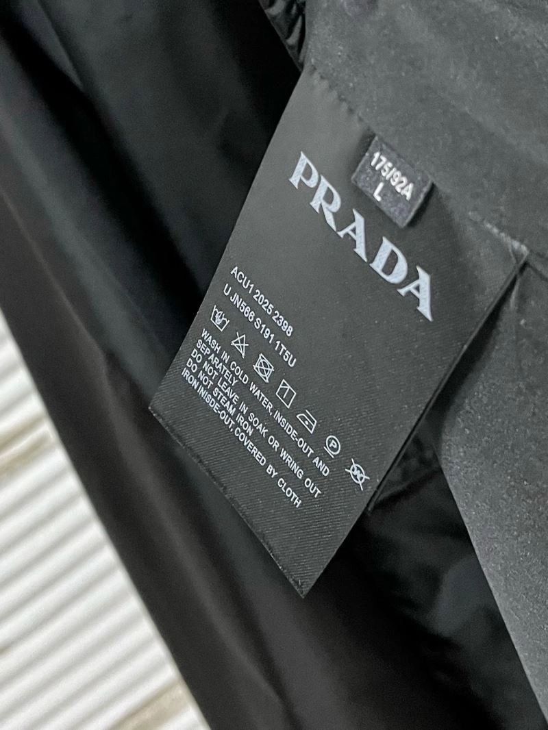 Breathable Prada Outwear 168814