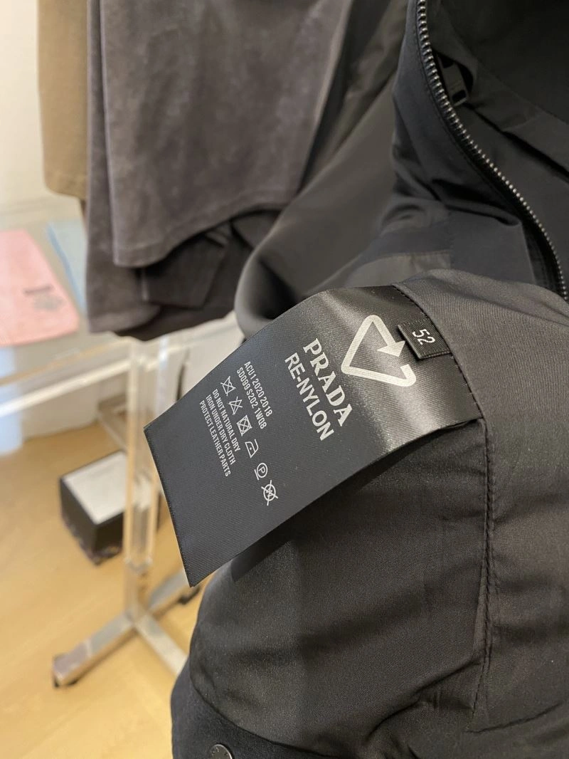 Breathable Prada Outwear 168813