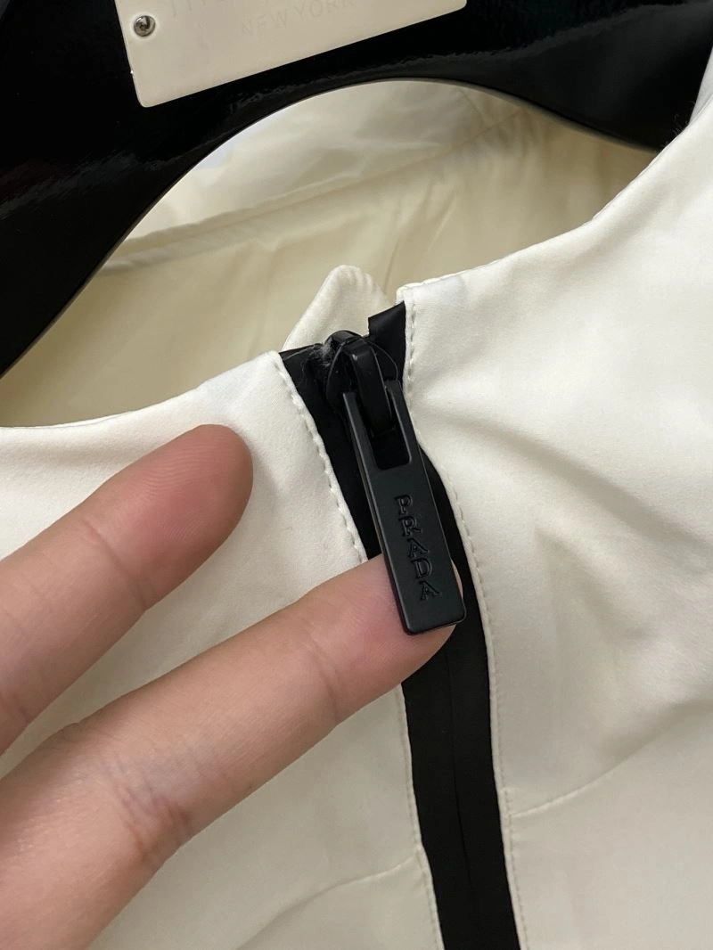Resilient Prada Outwear 168801