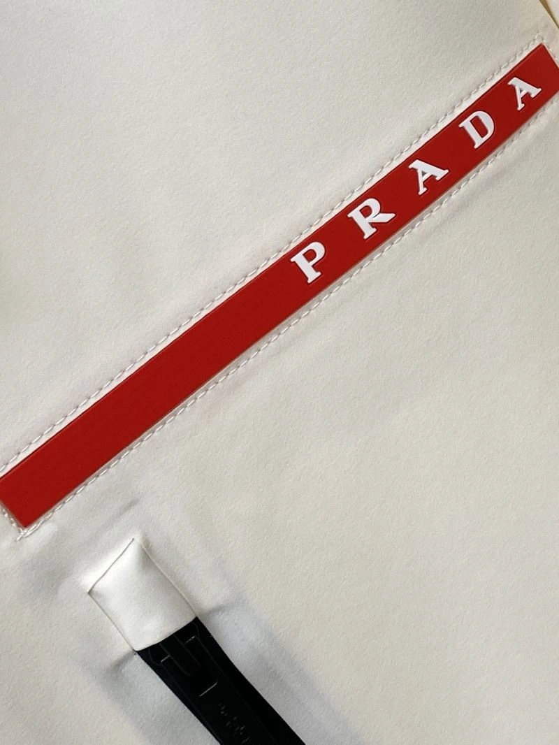 Resilient Prada Outwear 168801