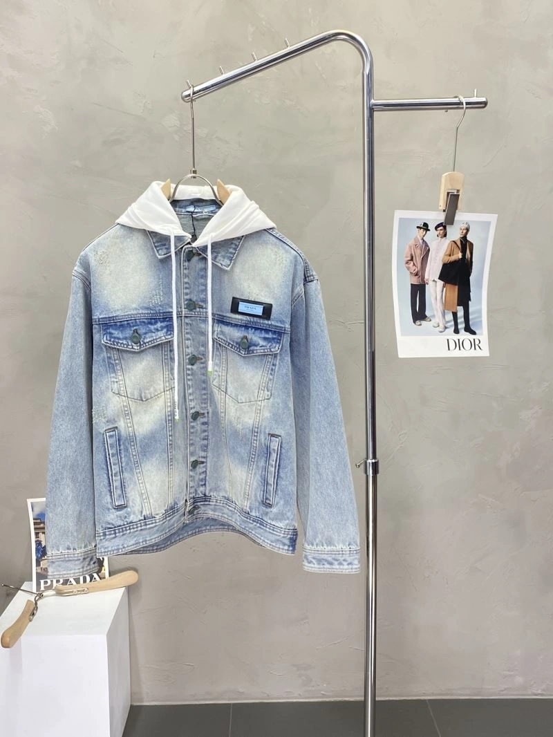 Prada Outwear WellDesigned 168796