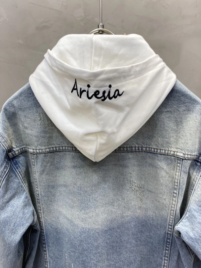 Prada Outwear WellDesigned 168796