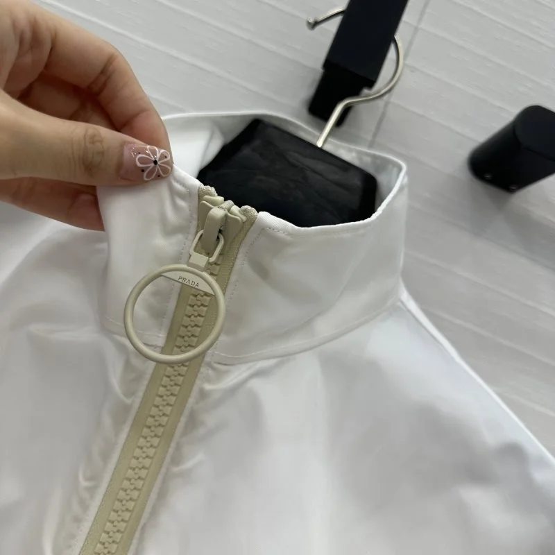 Prada Outwear Durable 166331