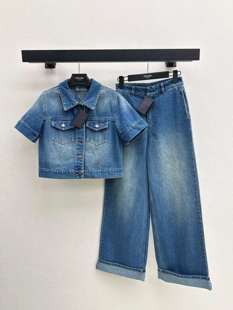 Prada Outwear Attractive 166323