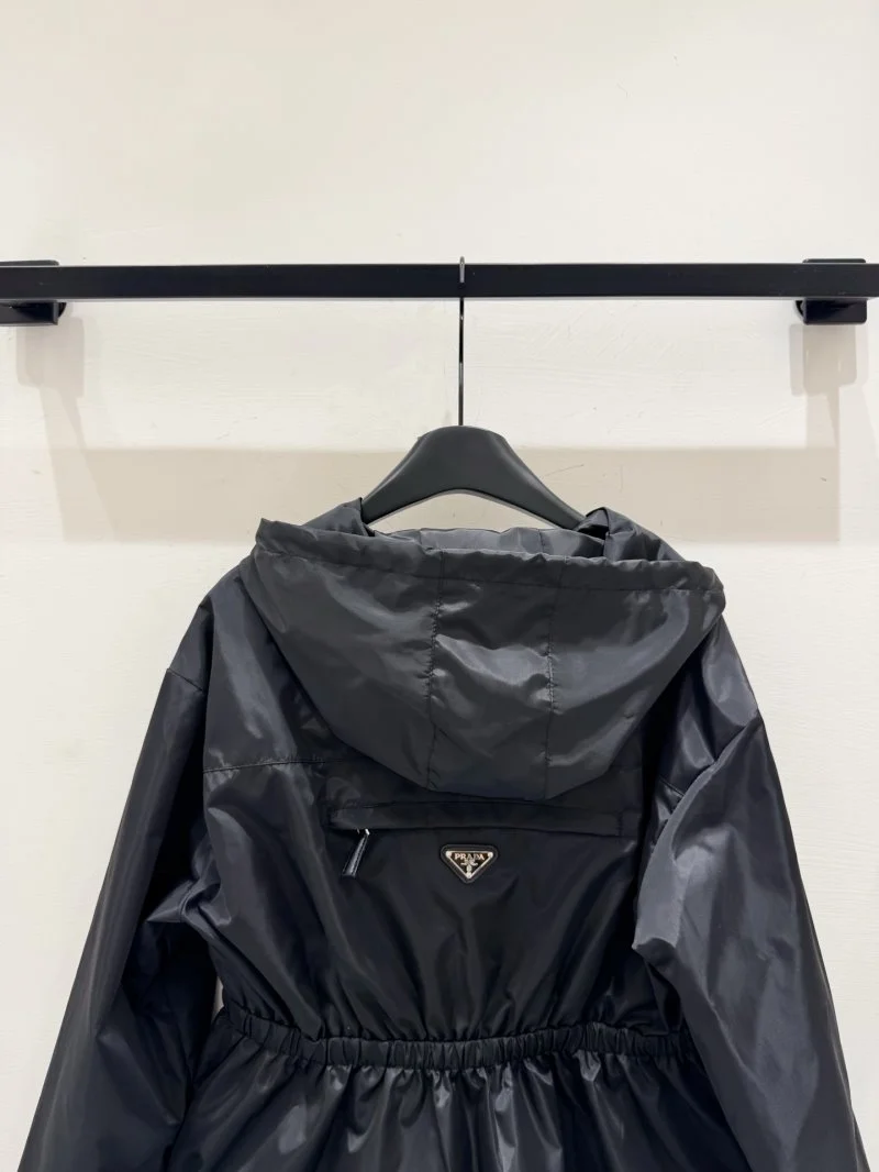 Prada Outwear Bold 166320