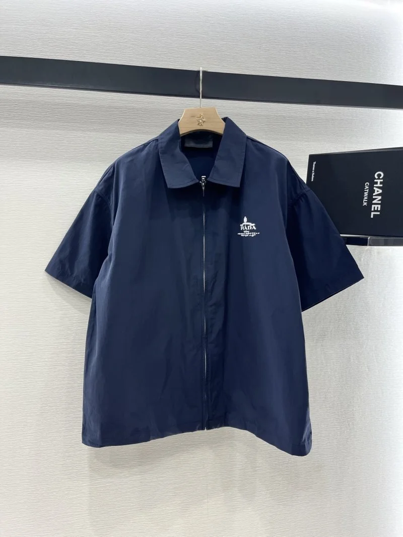 Lightweight Prada Outwear 166354
