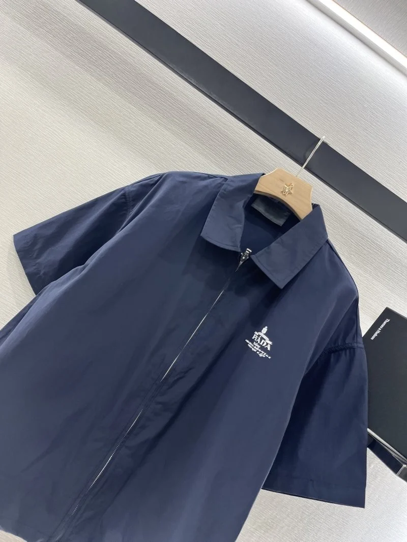 Lightweight Prada Outwear 166354