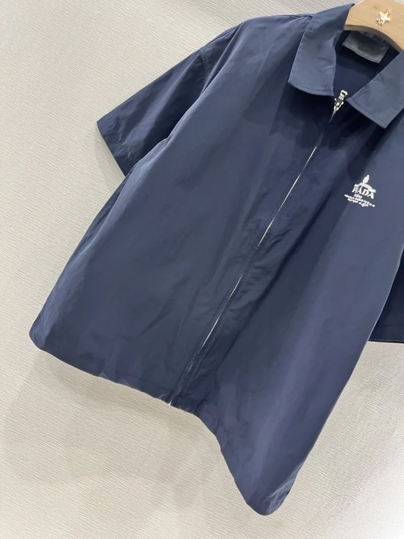 Lightweight Prada Outwear 166354