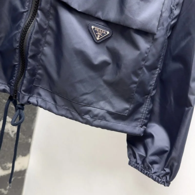 Stylish Prada Outwear 166244