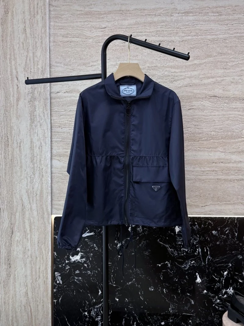 Supportive Prada Outwear 166238