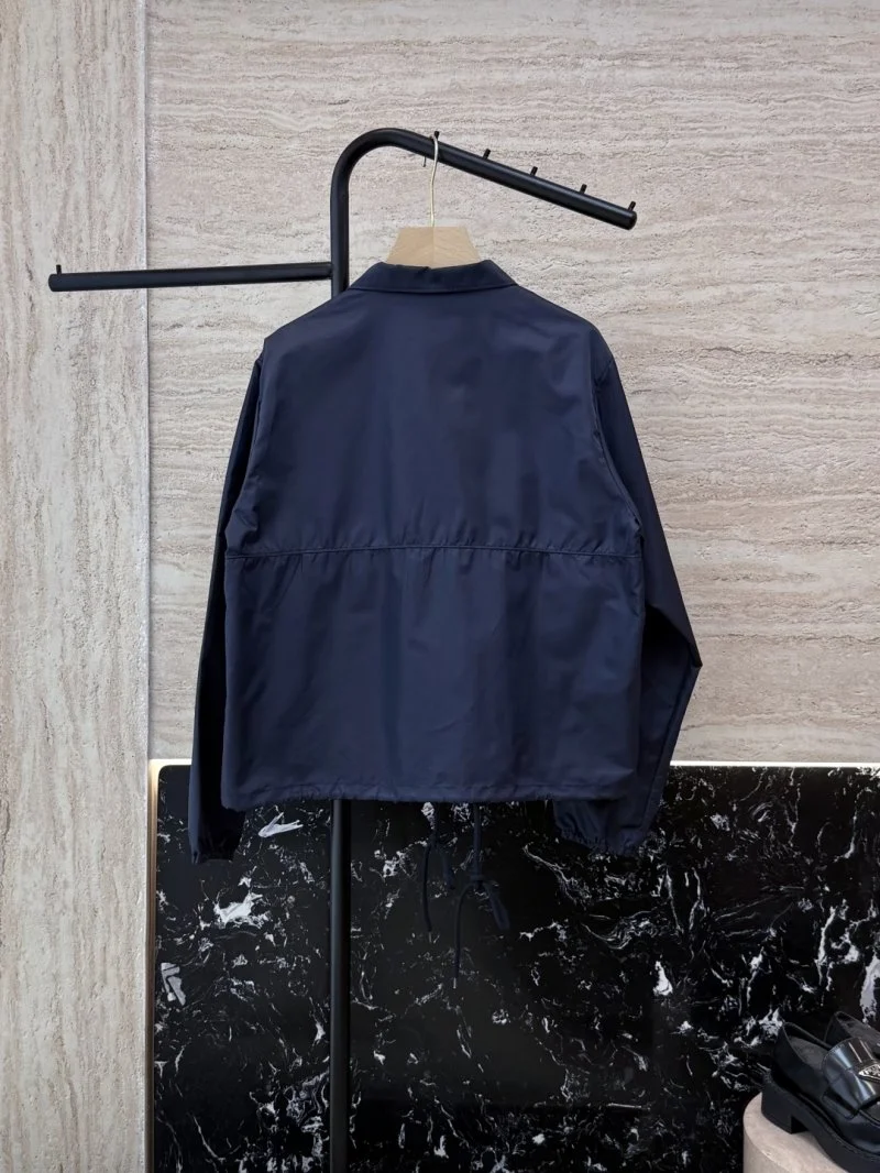 Supportive Prada Outwear 166238