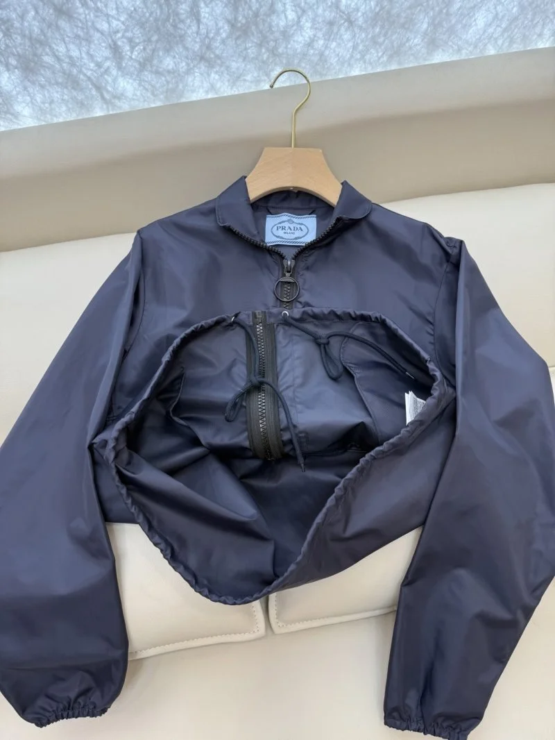 Supportive Prada Outwear 166238