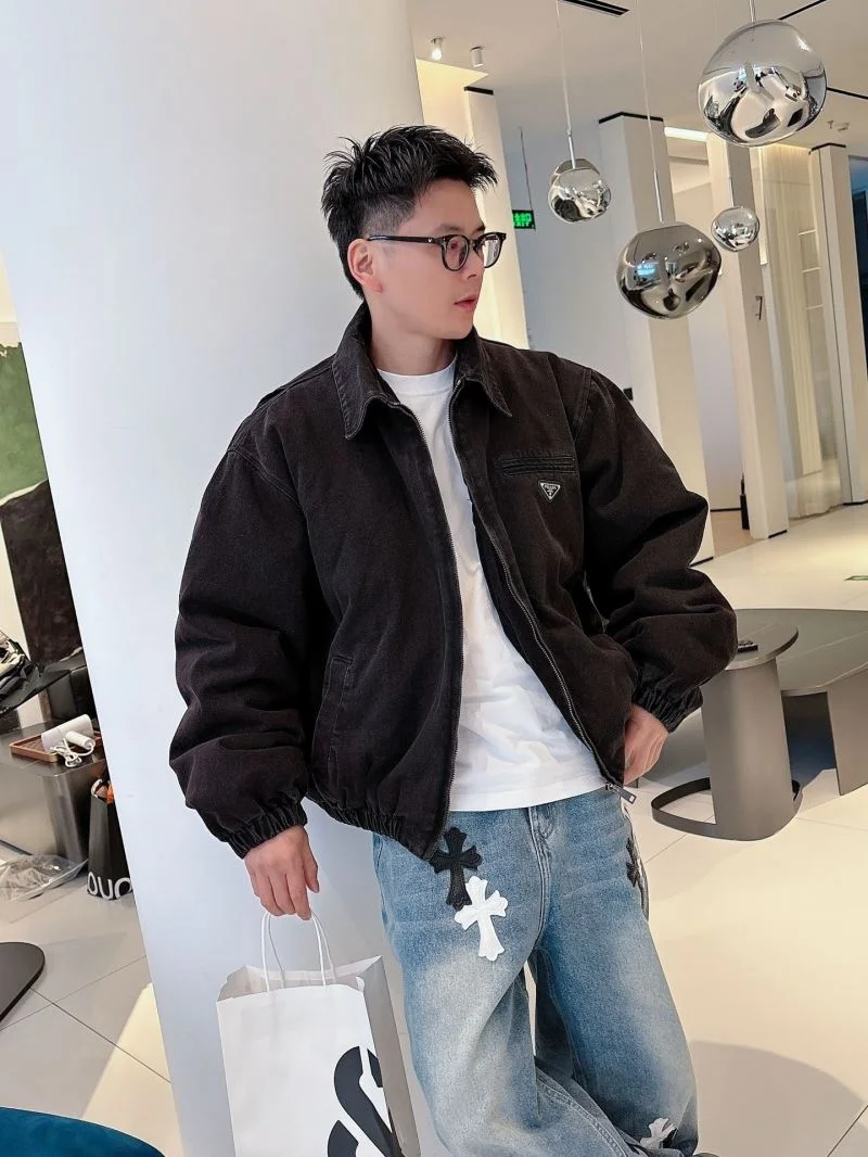 Prada Outwear Minimalist 168196