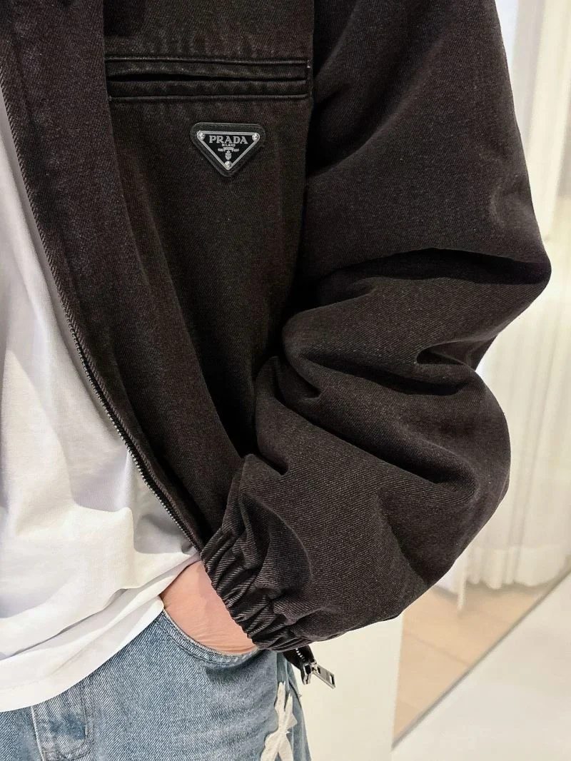 Prada Outwear Minimalist 168196