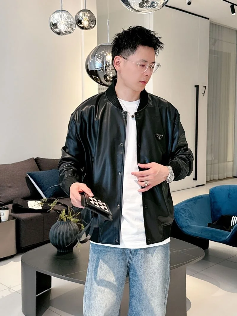 Prada Outwear Fashionable 168209