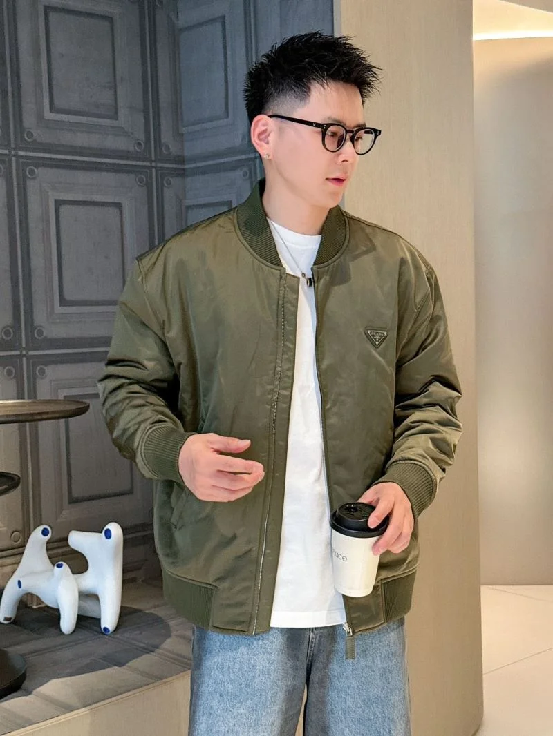 Breathable Prada Outwear 168239