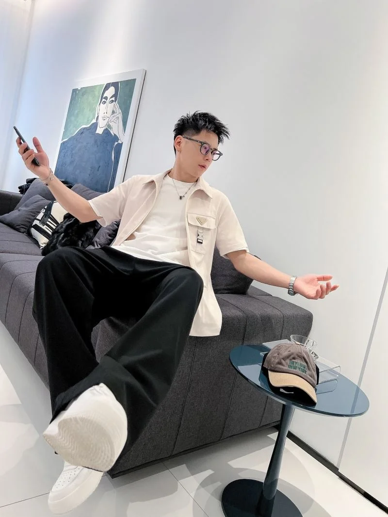 Original Prada Outwear 168182