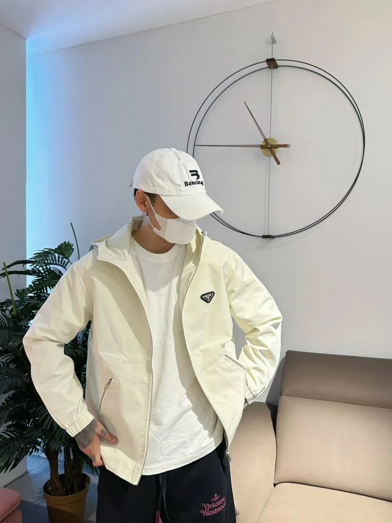 Comfortable Prada Outwear 168172