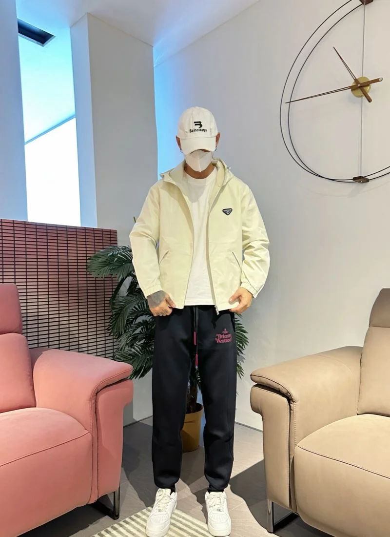 Comfortable Prada Outwear 168172