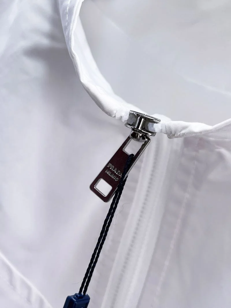 Premium Prada Outwear 168171