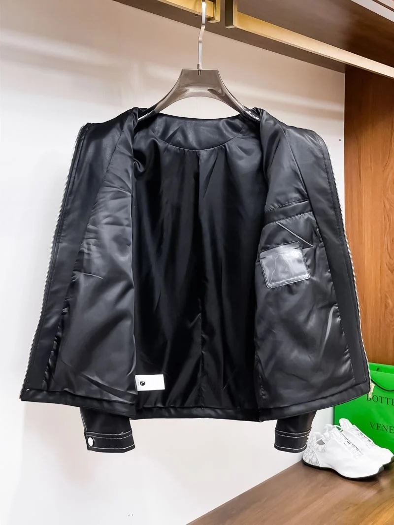 Trendsetting Prada Outwear 168161