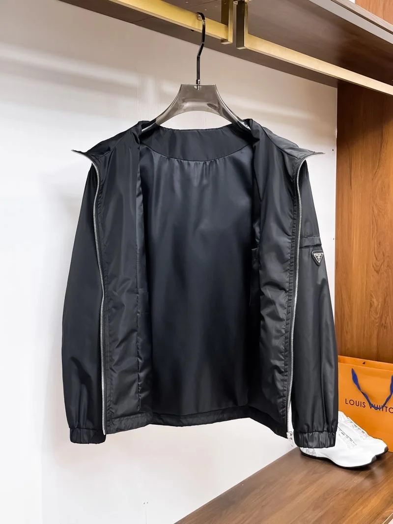Functional Prada Outwear 168167