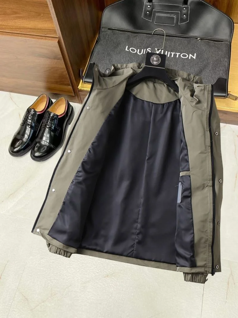 Original Prada Outwear 168187