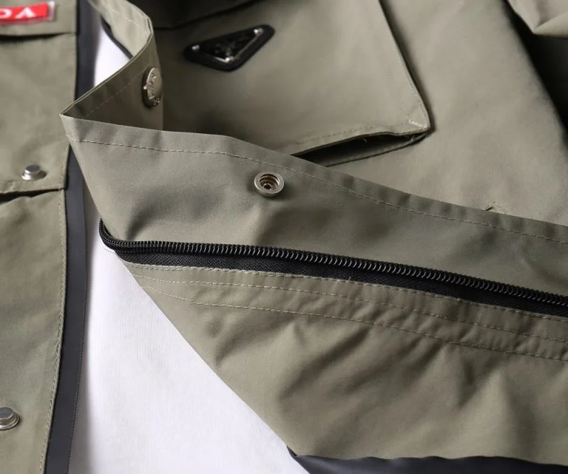 Original Prada Outwear 168187