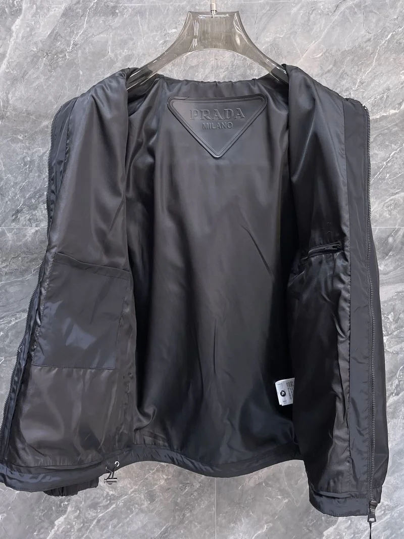 SmoothTexture Prada Outwear 168173