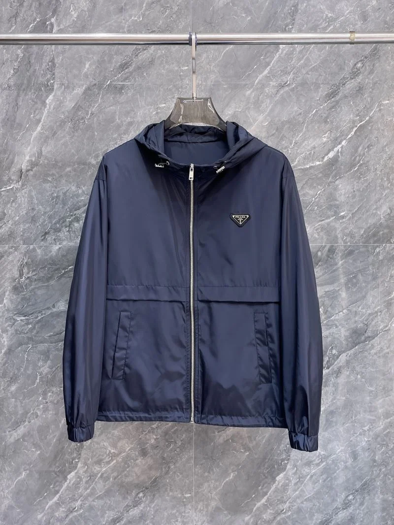 Snug Prada Outwear 168162