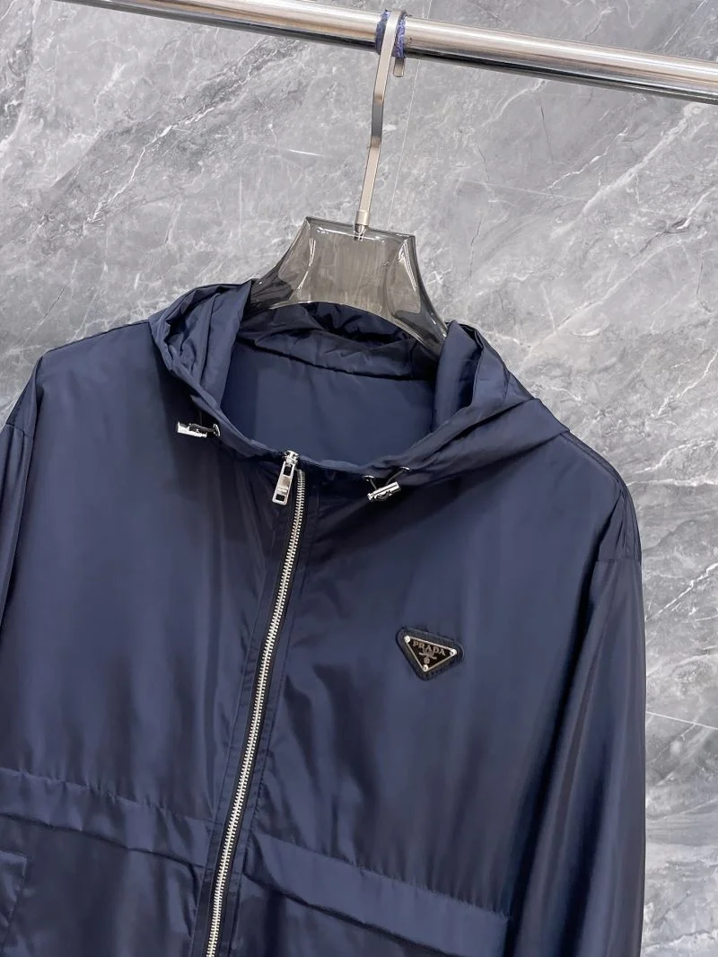 Snug Prada Outwear 168162