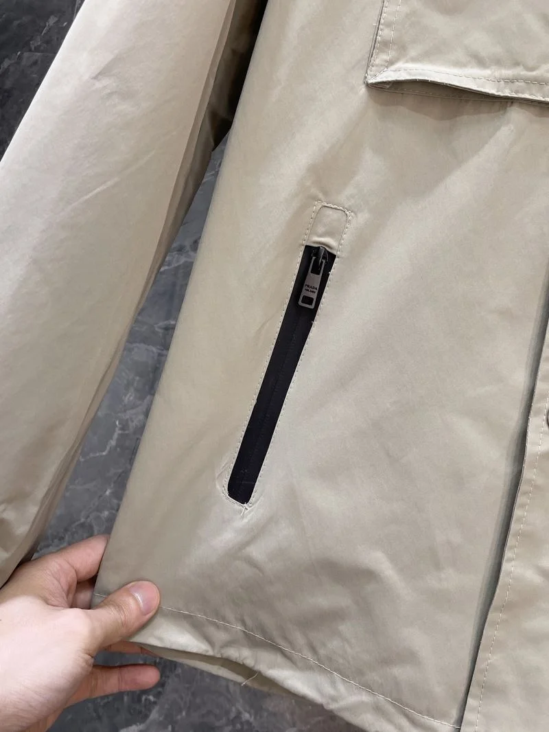 Prada Outwear ZipUp 168191