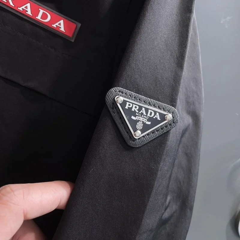 Unique Prada Outwear 168180