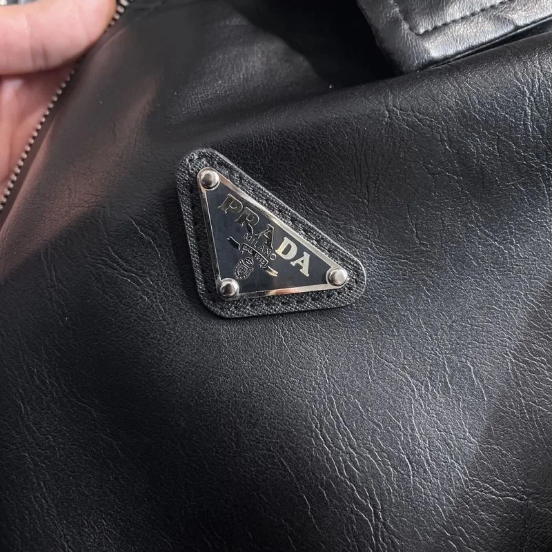 Resilient Prada Outwear 168148