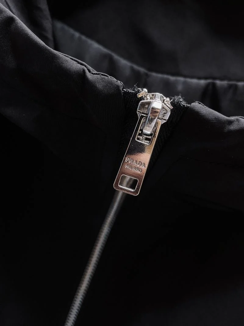 Stylish Prada Outwear 168140