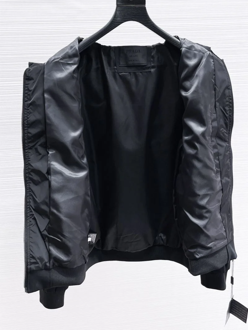 Supportive Prada Outwear 168139