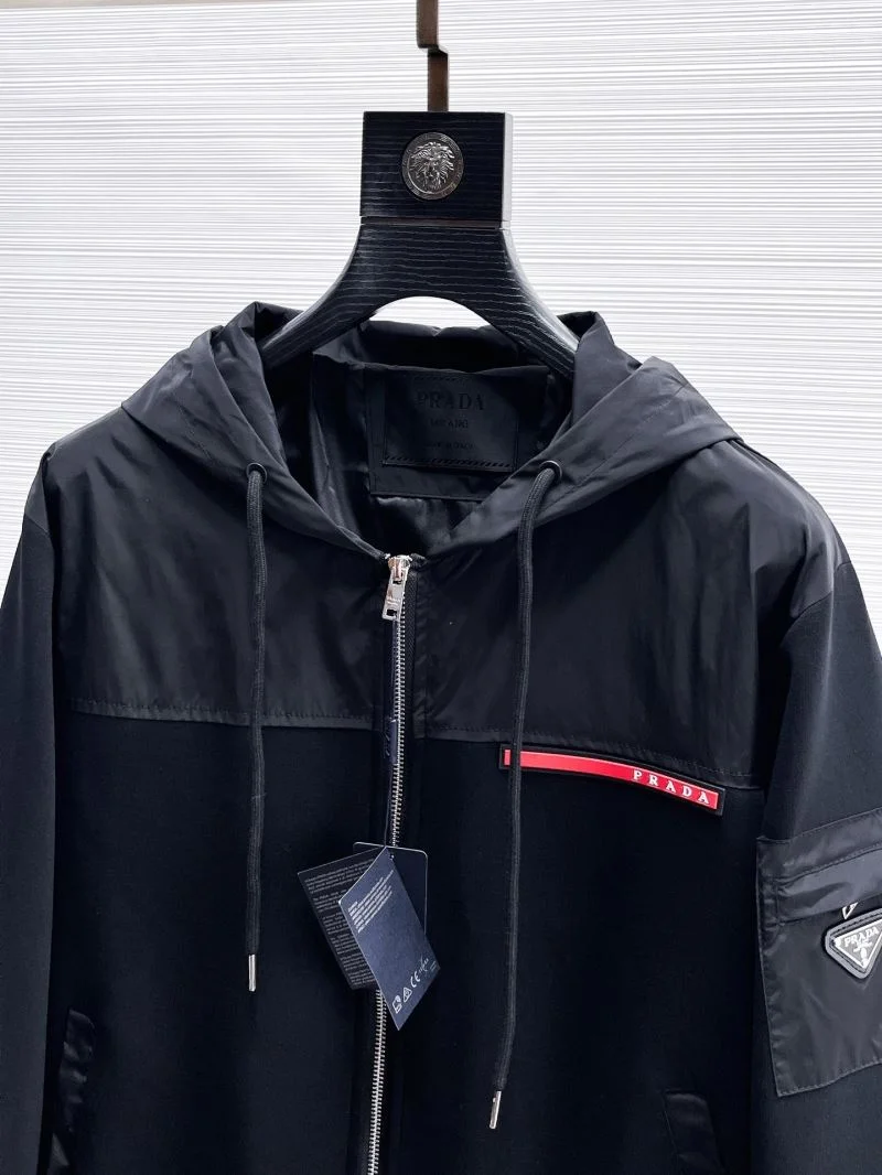 Supportive Prada Outwear 168139