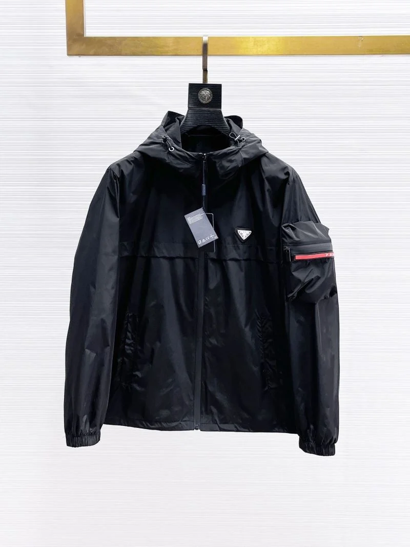 Chic Prada Outwear 168132