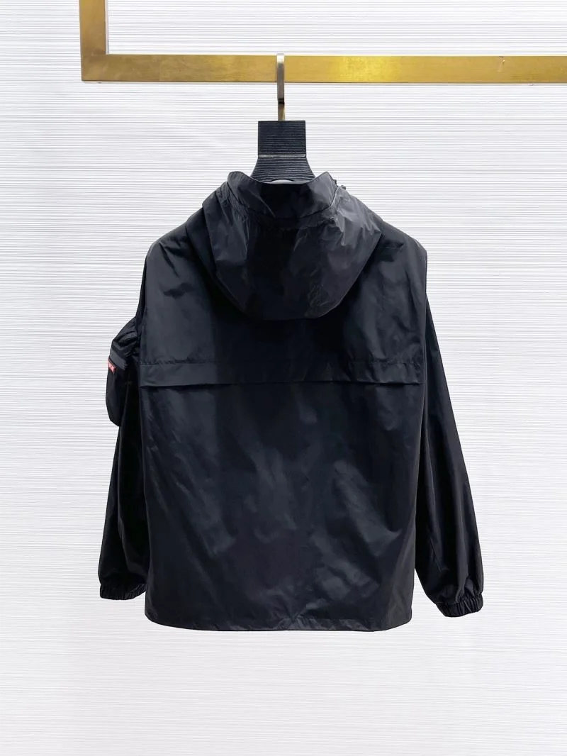 Chic Prada Outwear 168132