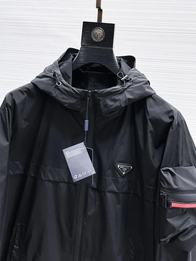 Chic Prada Outwear 168132