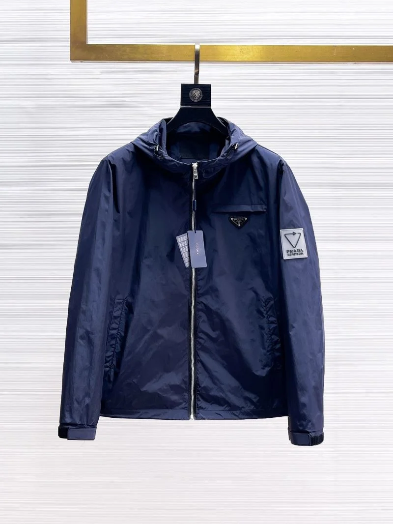 Elegant Prada Outwear 168157