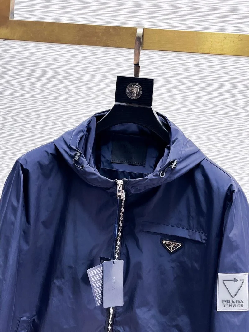 Elegant Prada Outwear 168157