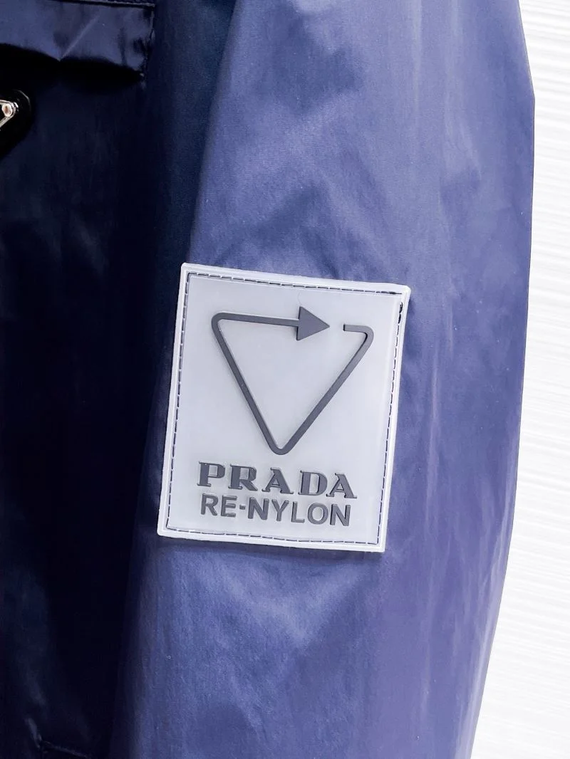 Elegant Prada Outwear 168157