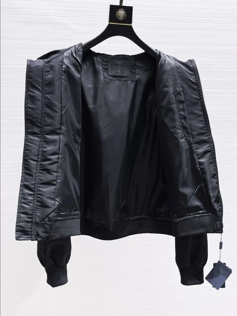 Prada Outwear Elegant 168120